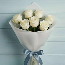 Букет 7 Белых роз Эдлесс Лав в Оредеж
