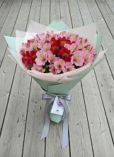 Букет цветов из:  Альстромерии в Оредеж