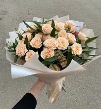 Букет Кремовые розы Латте в Оредеж