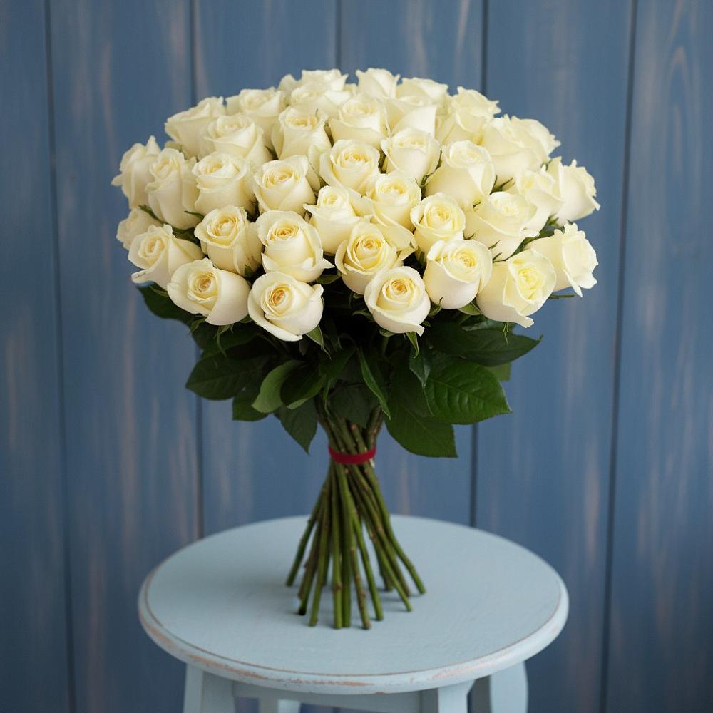 Букет 51 Белая роза Эдлесс Лав в Оредеж