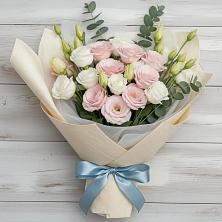 Букет цветов из:  Лизиантусы в Оредеж