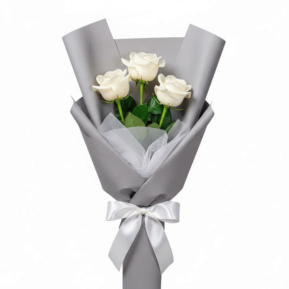 Букет 3 белые розы в Оредеж