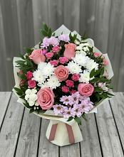 Букет цветов из:  Альстромерии, Гвоздики, Розы и Хризантемы в Оредеж
