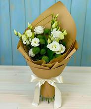 Букет цветов из:  Хризантемы и Лизиантусы #REPLACE_PRED# Оредеж