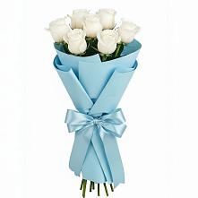 Букет 7 белых роз Проуд в Оредеж