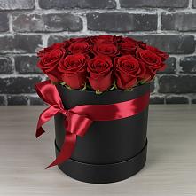 Цветочная композиция из Розы в шляпной коробке #REPLACE_PRED# Оредеж